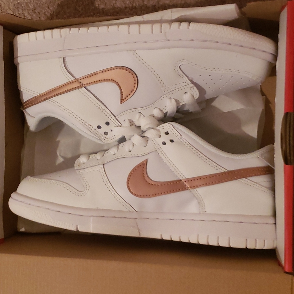 Nike Dunk Low